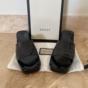 NEW BLACK PLASTIC SLIDES sz. 35 W/BOX/BAG